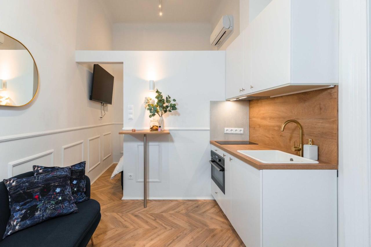 Charming Studio - In The Downtown — Fotók 1